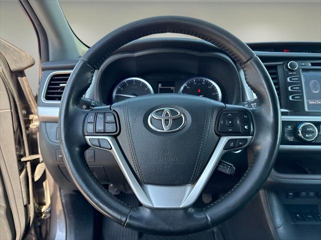 used 2019 Toyota Highlander car, priced at $24,420