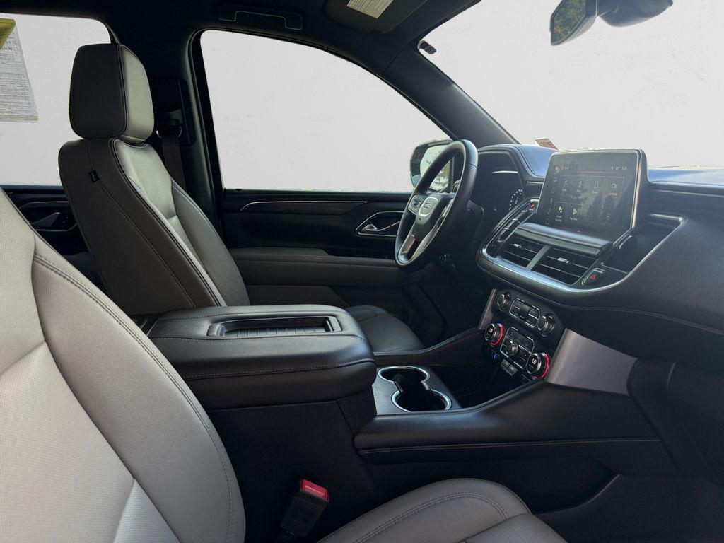 used 2022 GMC Yukon car, priced at $45,583