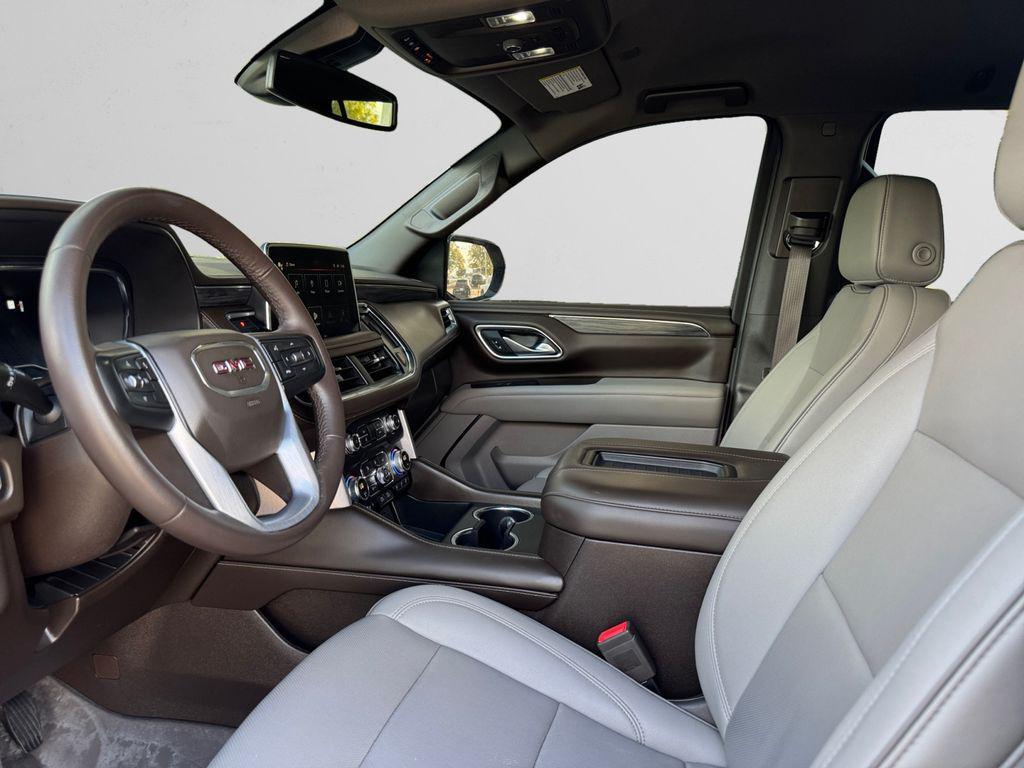 used 2022 GMC Yukon car, priced at $45,583