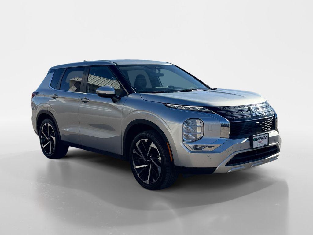 used 2024 Mitsubishi Outlander car, priced at $24,775