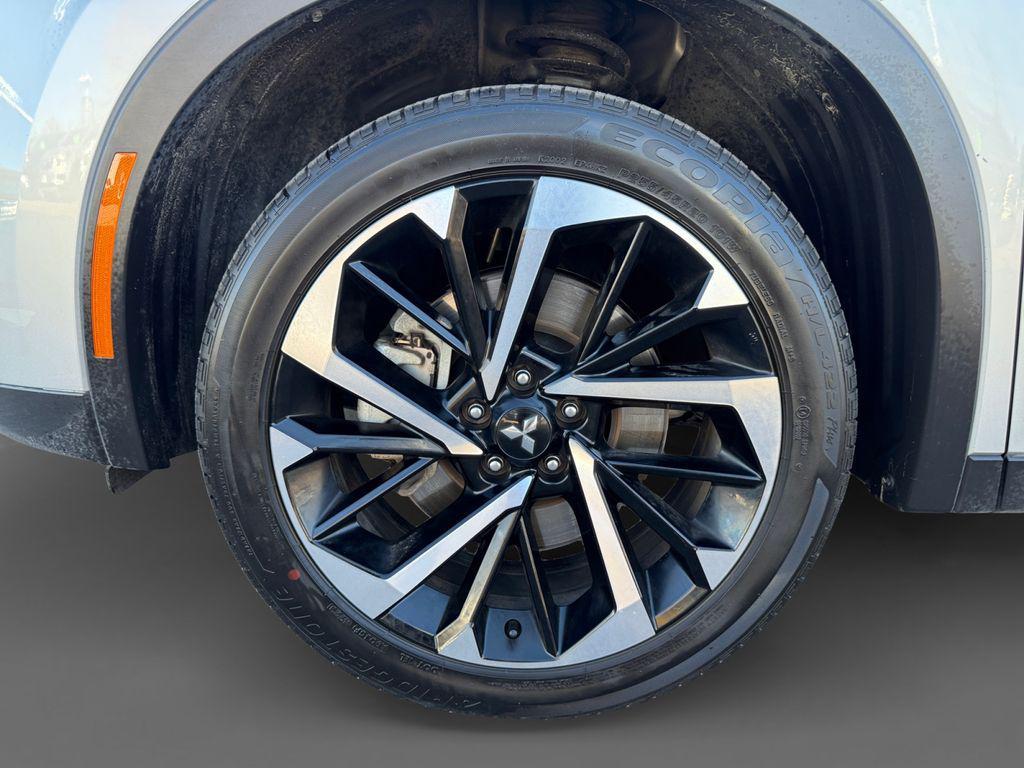 used 2024 Mitsubishi Outlander car, priced at $24,775