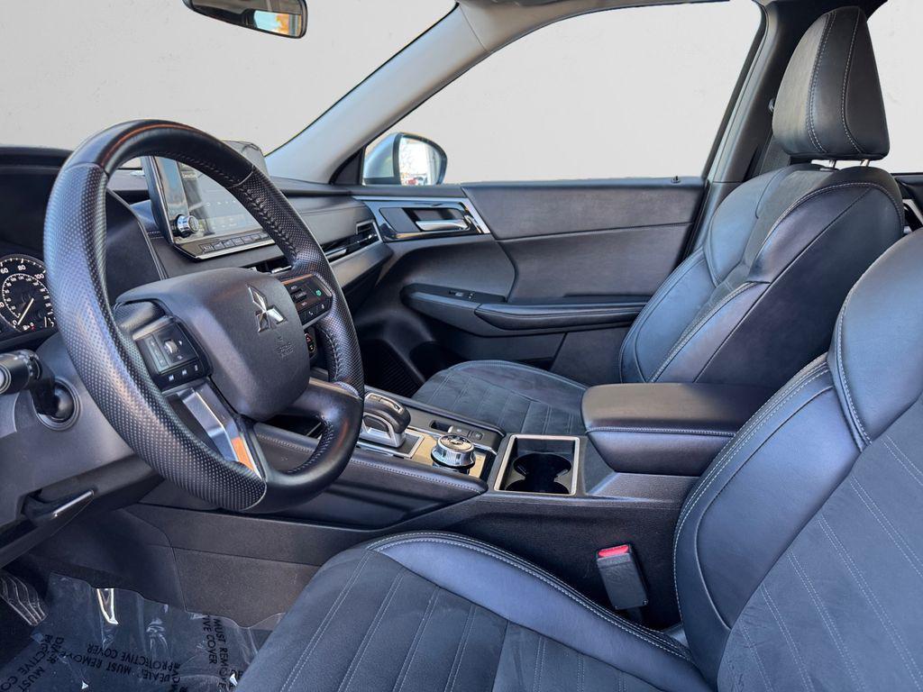 used 2024 Mitsubishi Outlander car, priced at $24,775