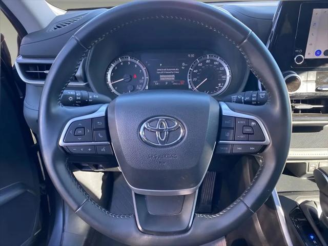 used 2024 Toyota Highlander car, priced at $40,387