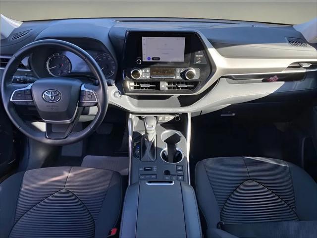 used 2024 Toyota Highlander car, priced at $40,387