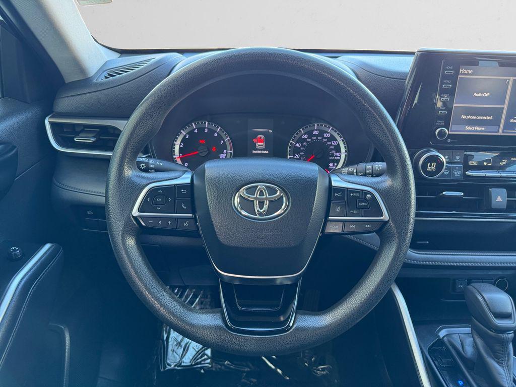 used 2020 Toyota Highlander car, priced at $25,750