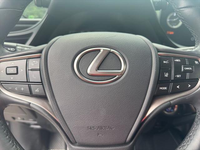used 2022 Lexus ES 300h car, priced at $31,688