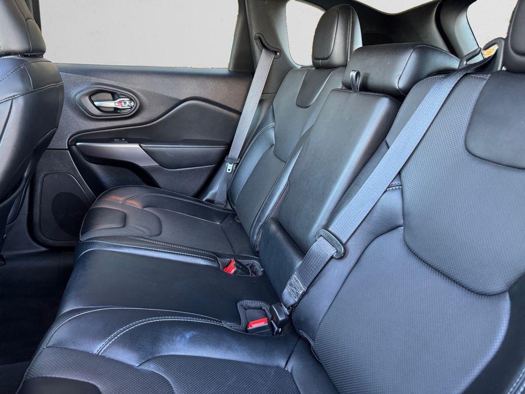 used 2022 Jeep Cherokee car, priced at $24,819