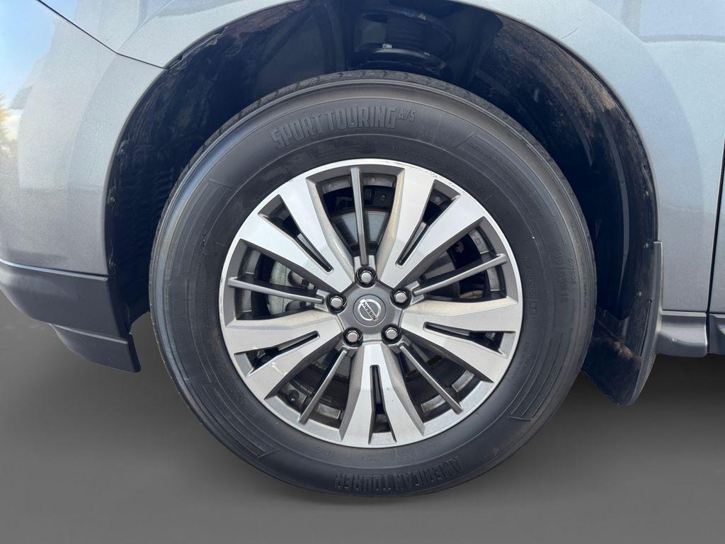 used 2020 Nissan Pathfinder car, priced at $19,997