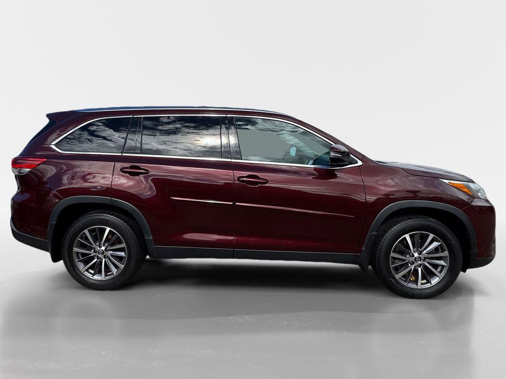 used 2019 Toyota Highlander car, priced at $25,852