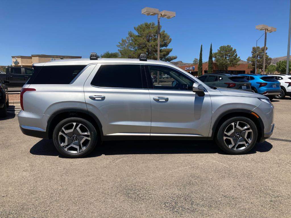 used 2024 Hyundai Palisade car, priced at $39,911