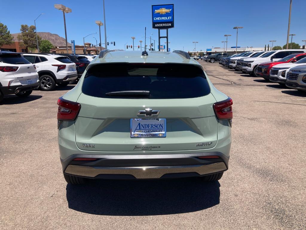 new 2025 Chevrolet Trax car, priced at $26,417