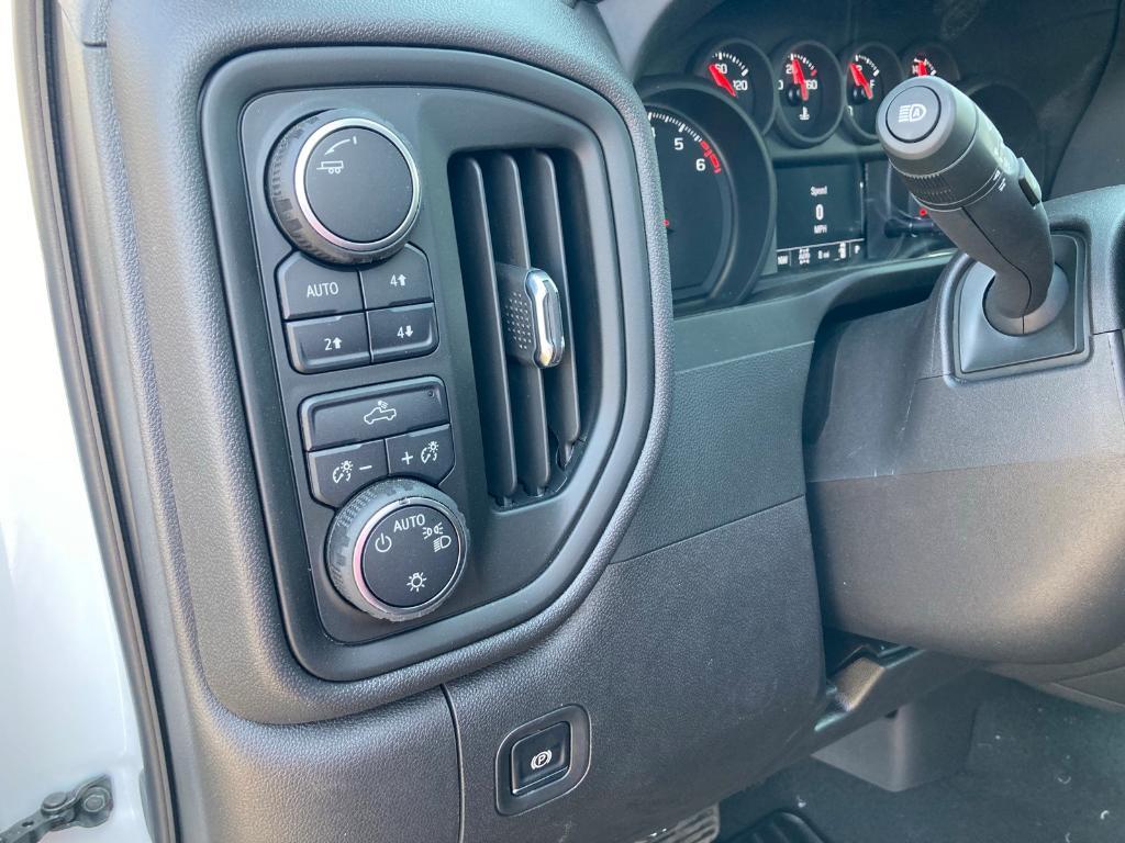 new 2025 Chevrolet Silverado 1500 car, priced at $51,949