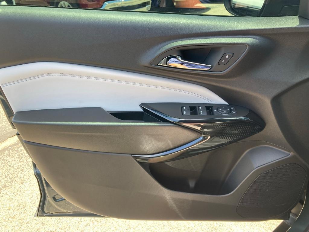 new 2025 Chevrolet Trax car, priced at $26,134