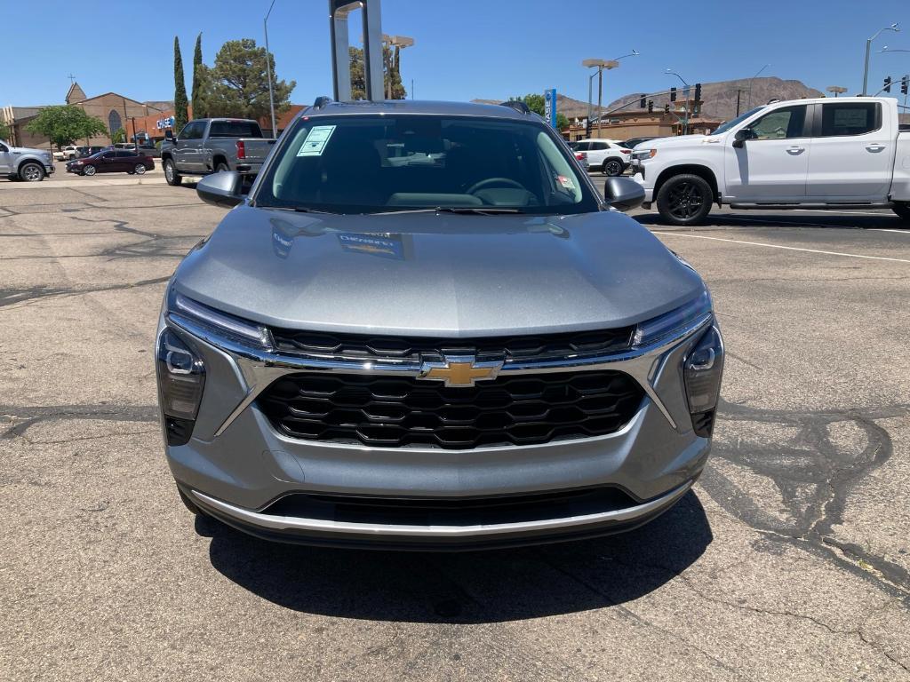 new 2025 Chevrolet Trax car, priced at $26,209