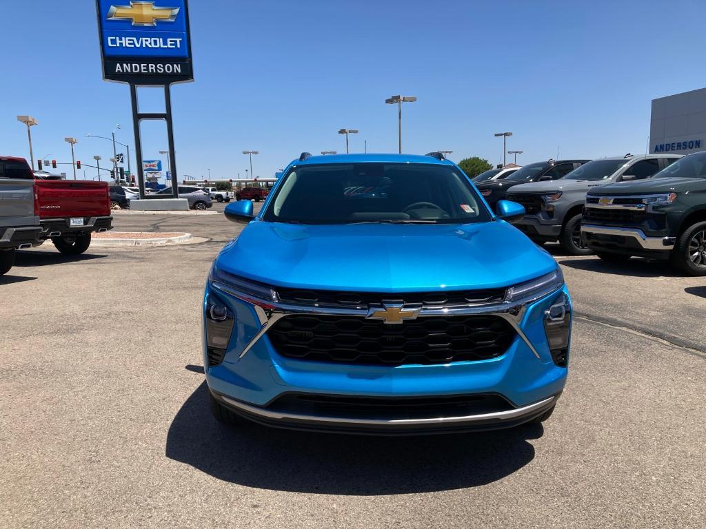 new 2025 Chevrolet Trax car, priced at $26,604