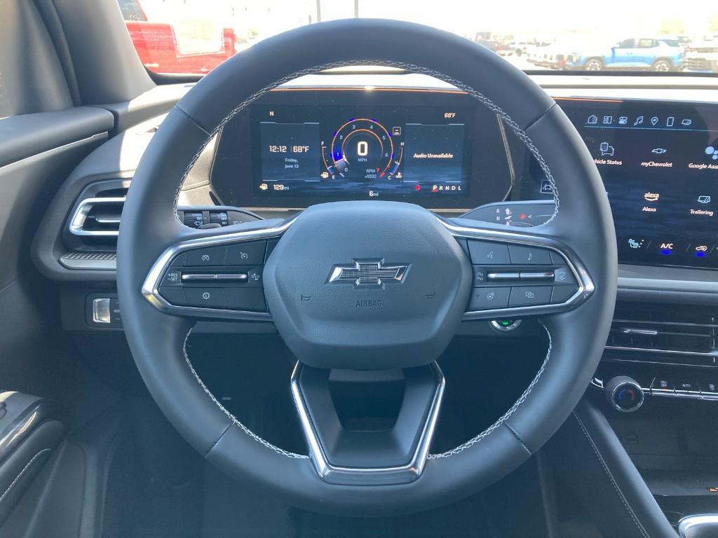 new 2025 Chevrolet Traverse car, priced at $46,769