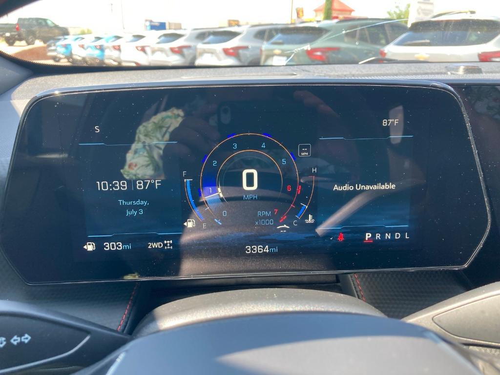 used 2025 Chevrolet Equinox car, priced at $35,317