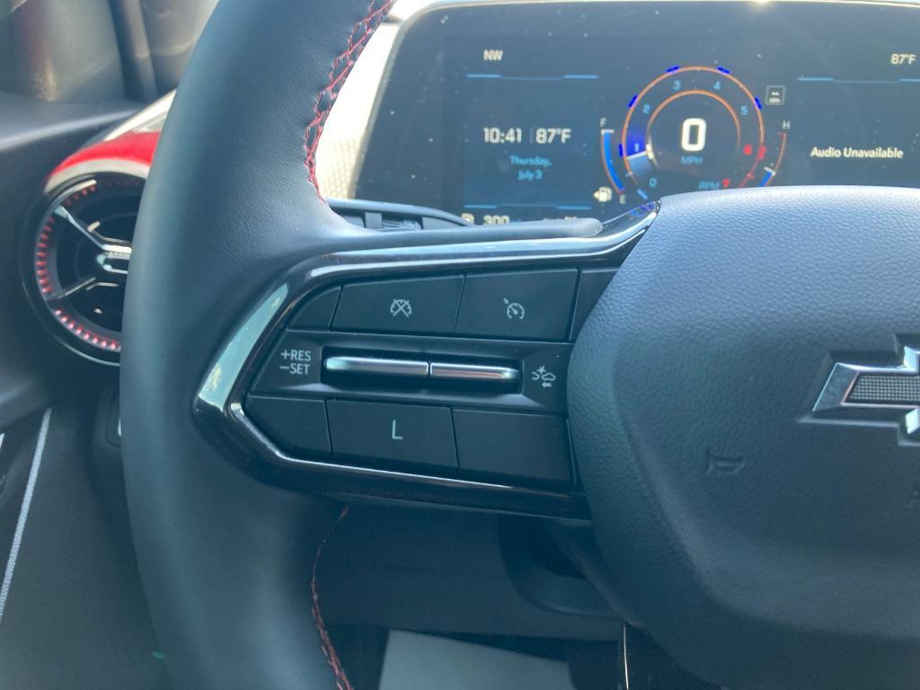 used 2025 Chevrolet Equinox car, priced at $35,317