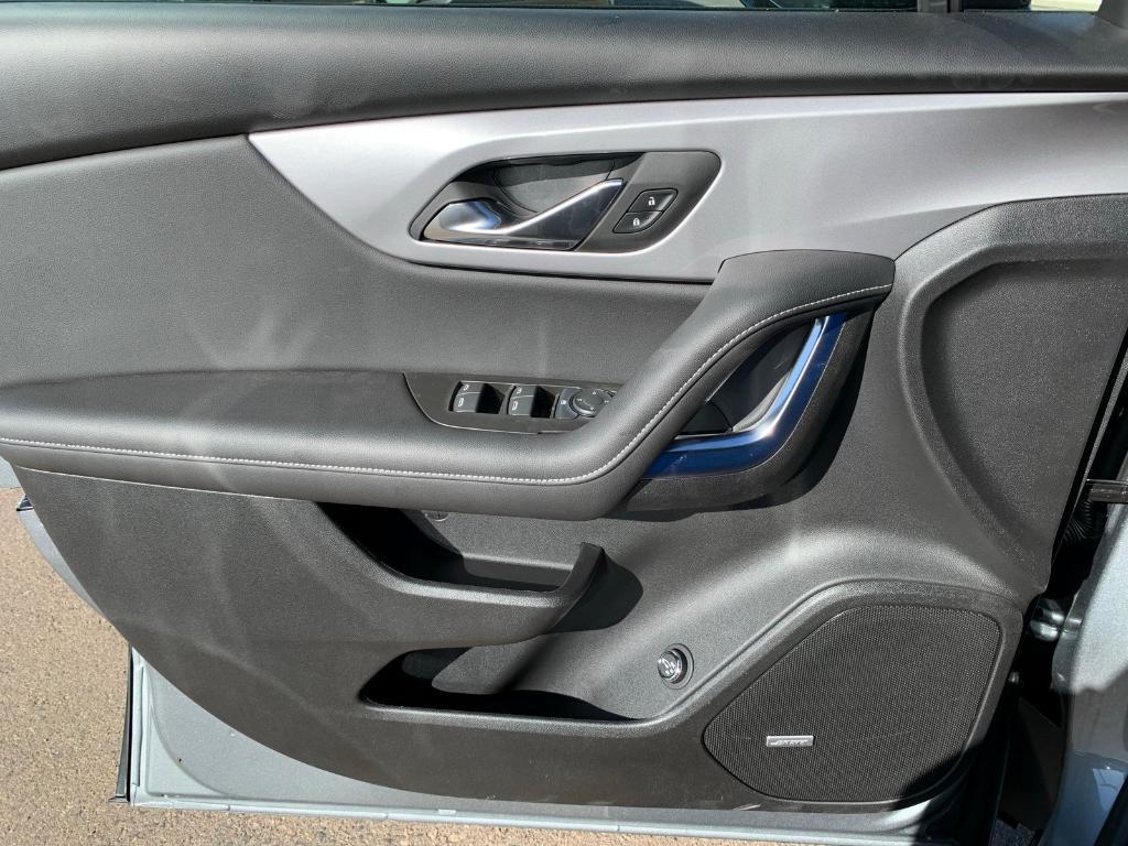 new 2025 Chevrolet Blazer car, priced at $41,744