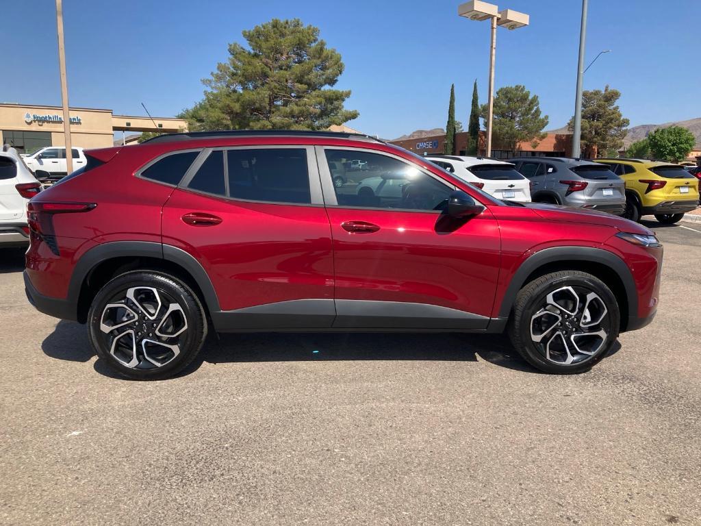 new 2025 Chevrolet Trax car, priced at $26,684