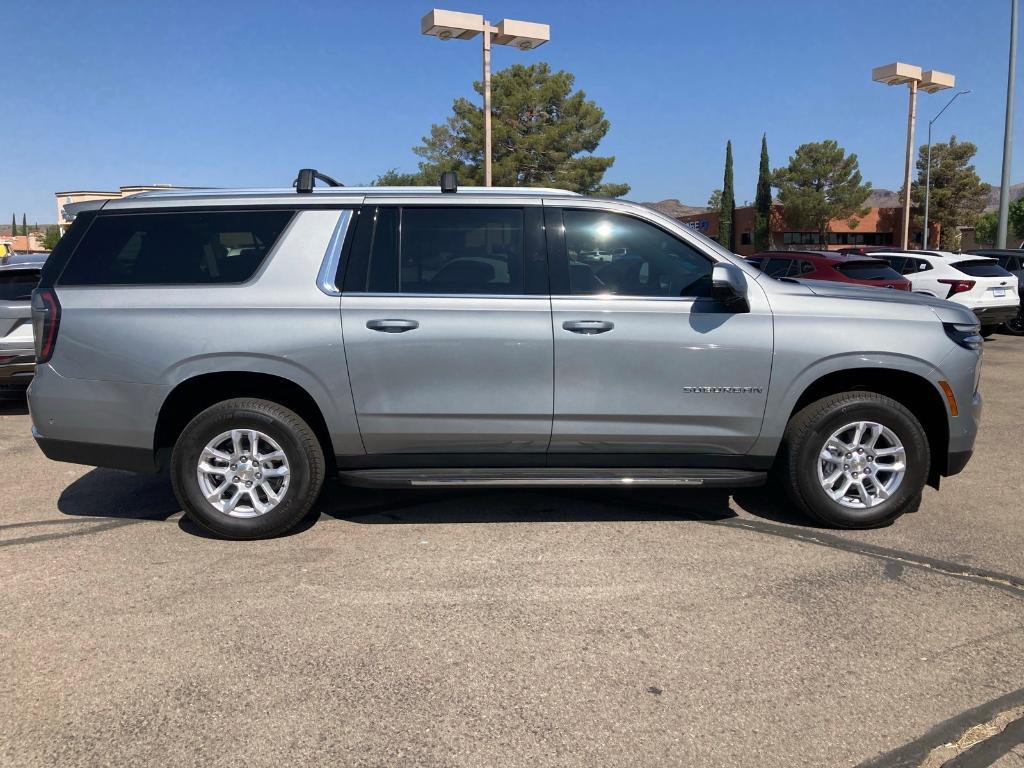 new 2025 Chevrolet Suburban car, priced at $75,095