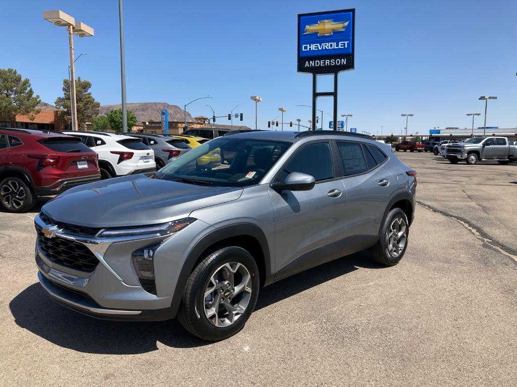 new 2025 Chevrolet Trax car, priced at $26,209