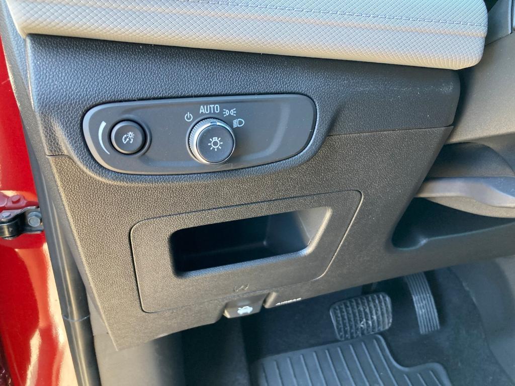 new 2025 Chevrolet TrailBlazer car, priced at $29,067