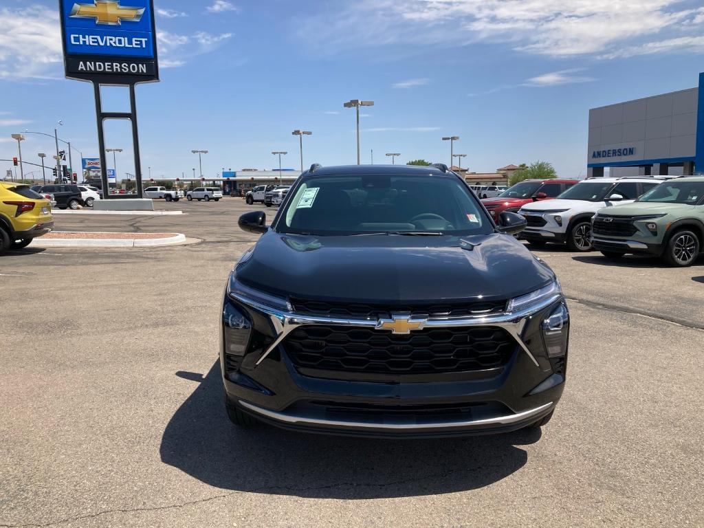 new 2025 Chevrolet Trax car, priced at $26,639