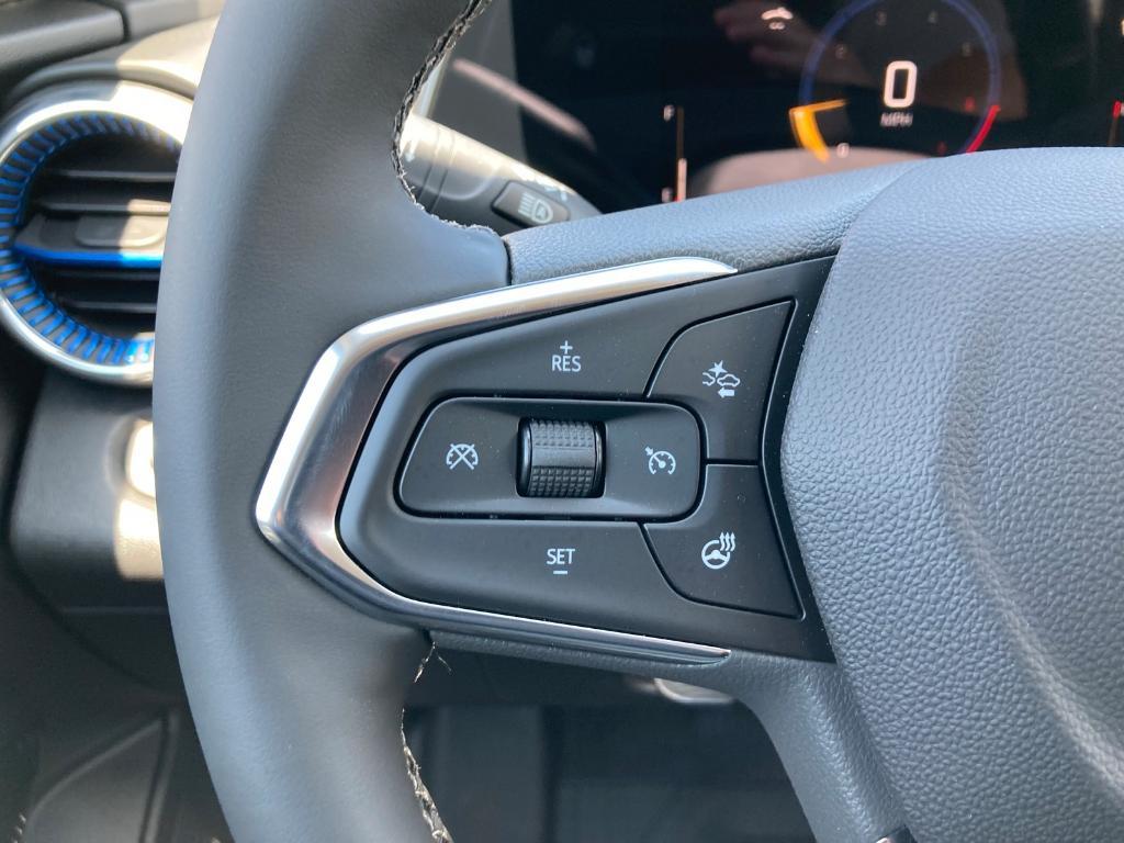 new 2025 Chevrolet Trax car, priced at $26,639