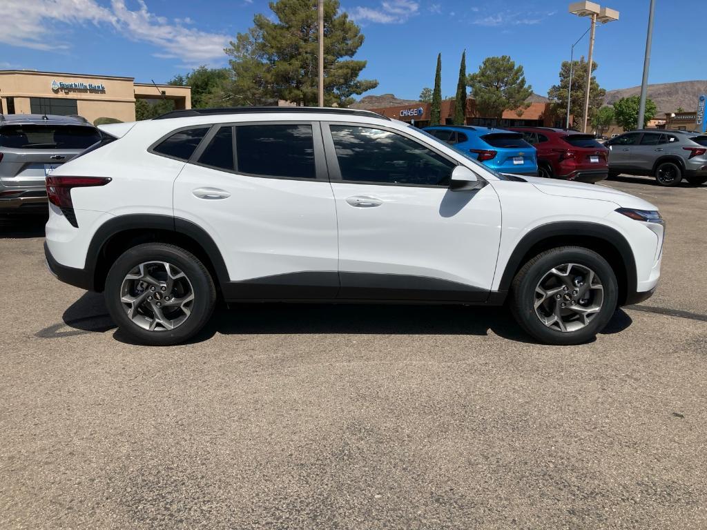 new 2025 Chevrolet Trax car, priced at $26,209