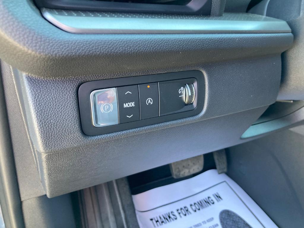 new 2025 Chevrolet Traverse car, priced at $42,994