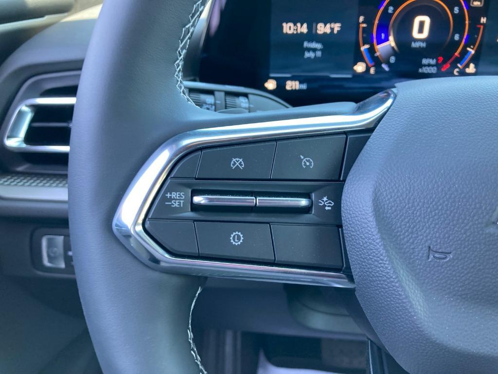 new 2025 Chevrolet Traverse car, priced at $42,994