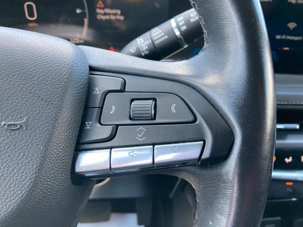 used 2024 Cadillac XT4 car, priced at $33,203