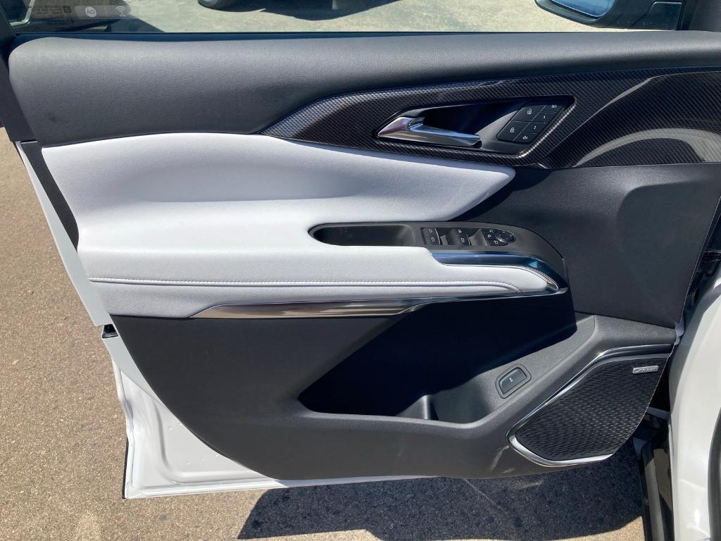 new 2025 Chevrolet Traverse car, priced at $56,690