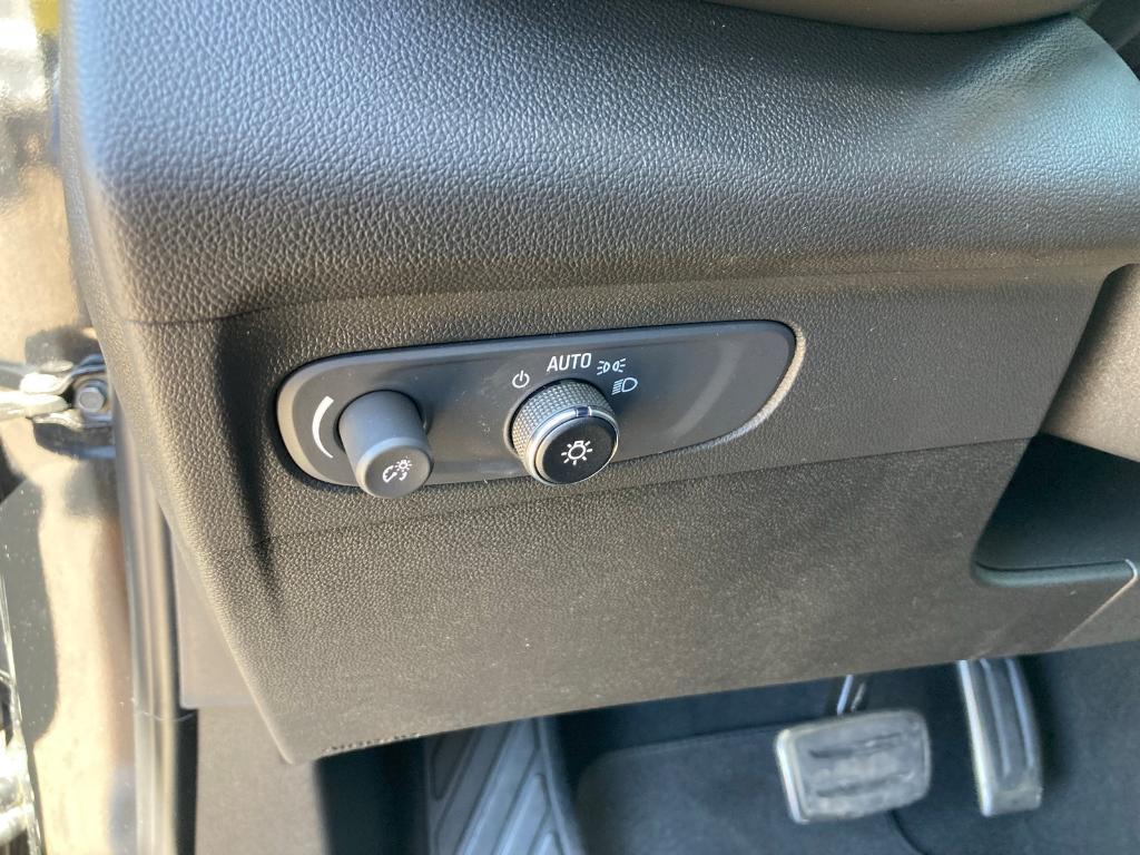 used 2023 Buick Envision car, priced at $29,829