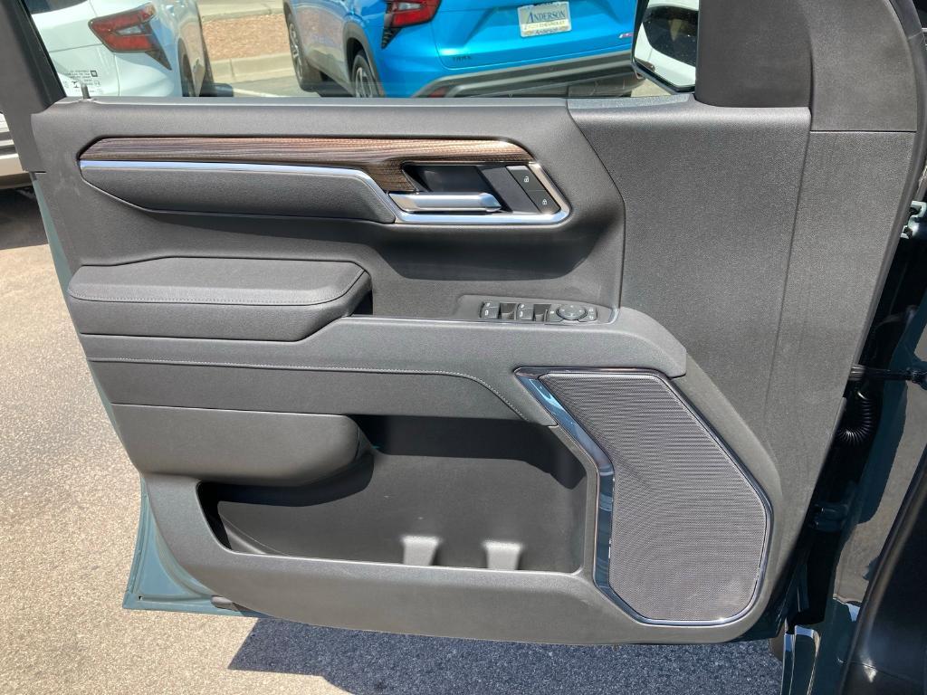 new 2025 Chevrolet Silverado 1500 car, priced at $51,389