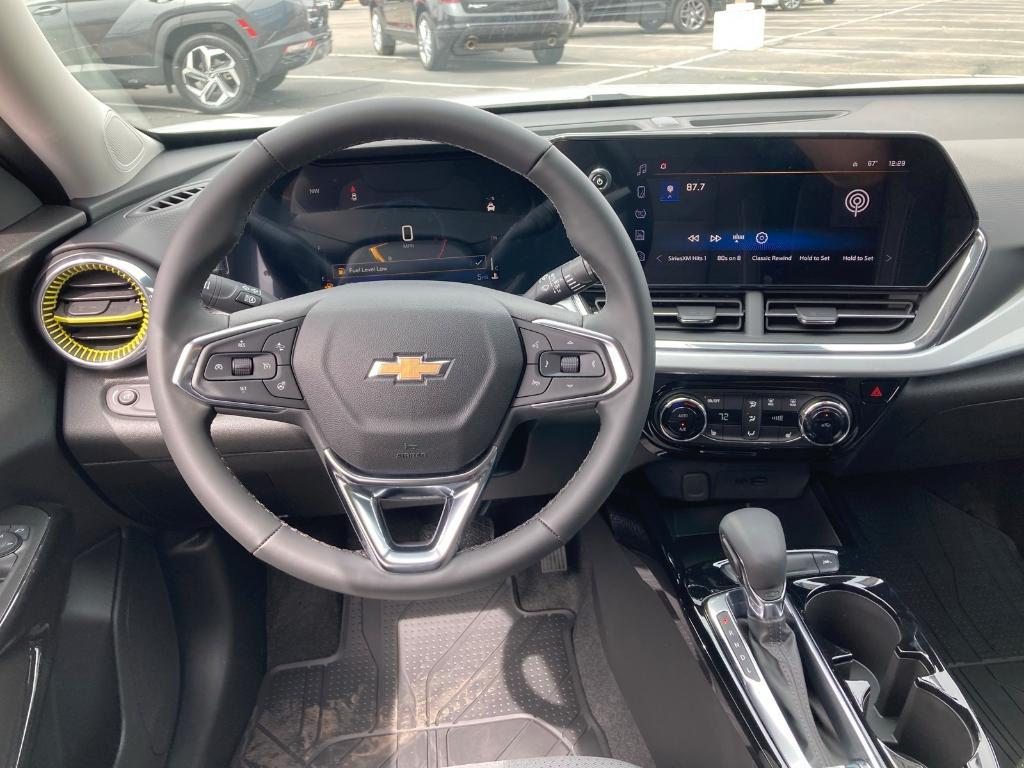 new 2025 Chevrolet Trax car, priced at $25,155