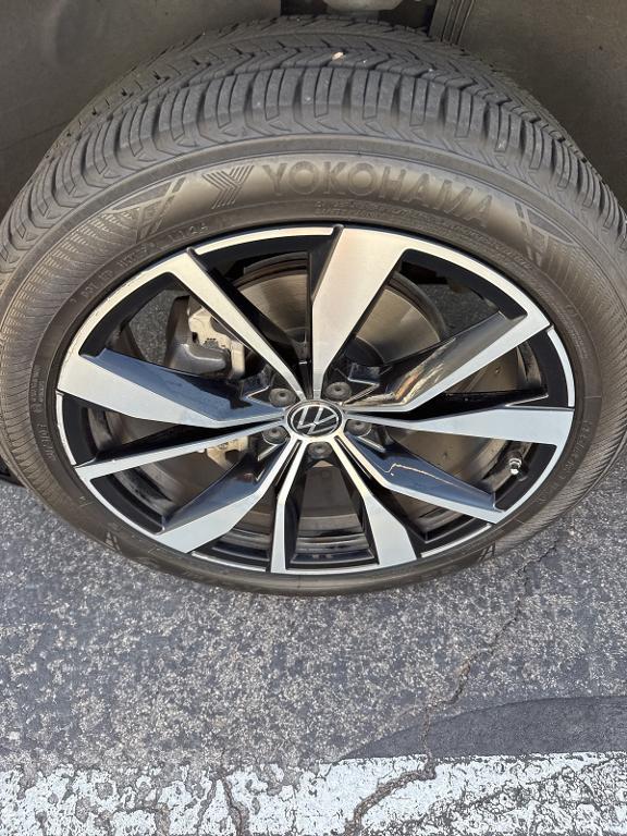 used 2024 Volkswagen Atlas car, priced at $26,259