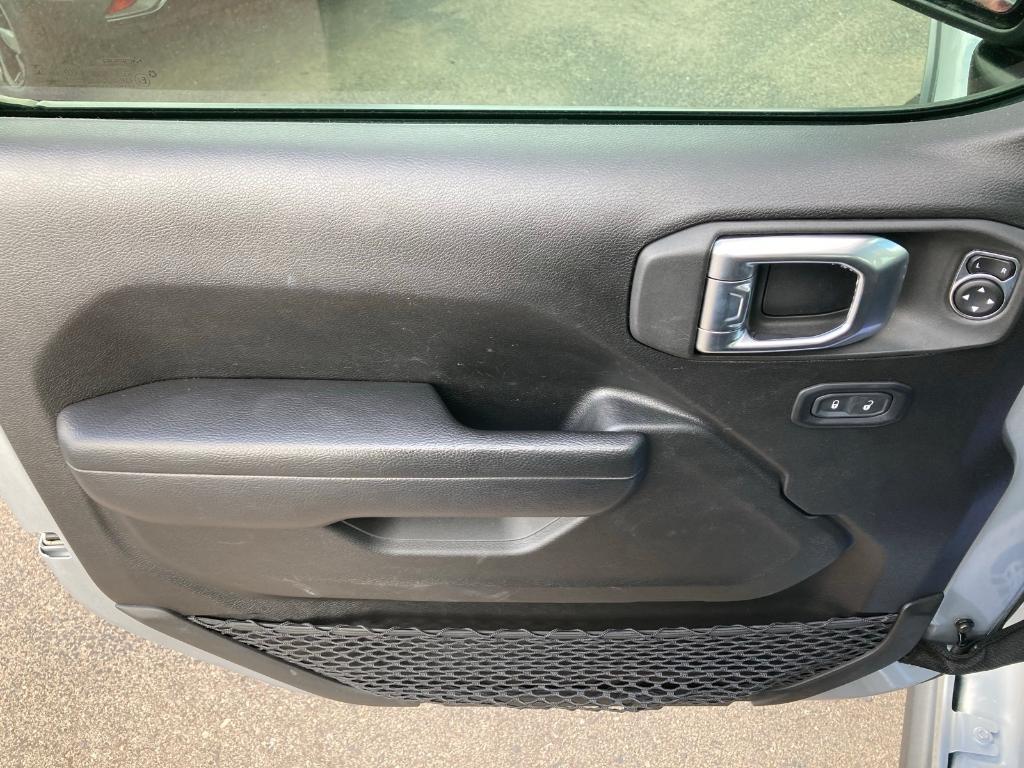 used 2023 Jeep Gladiator car, priced at $34,100