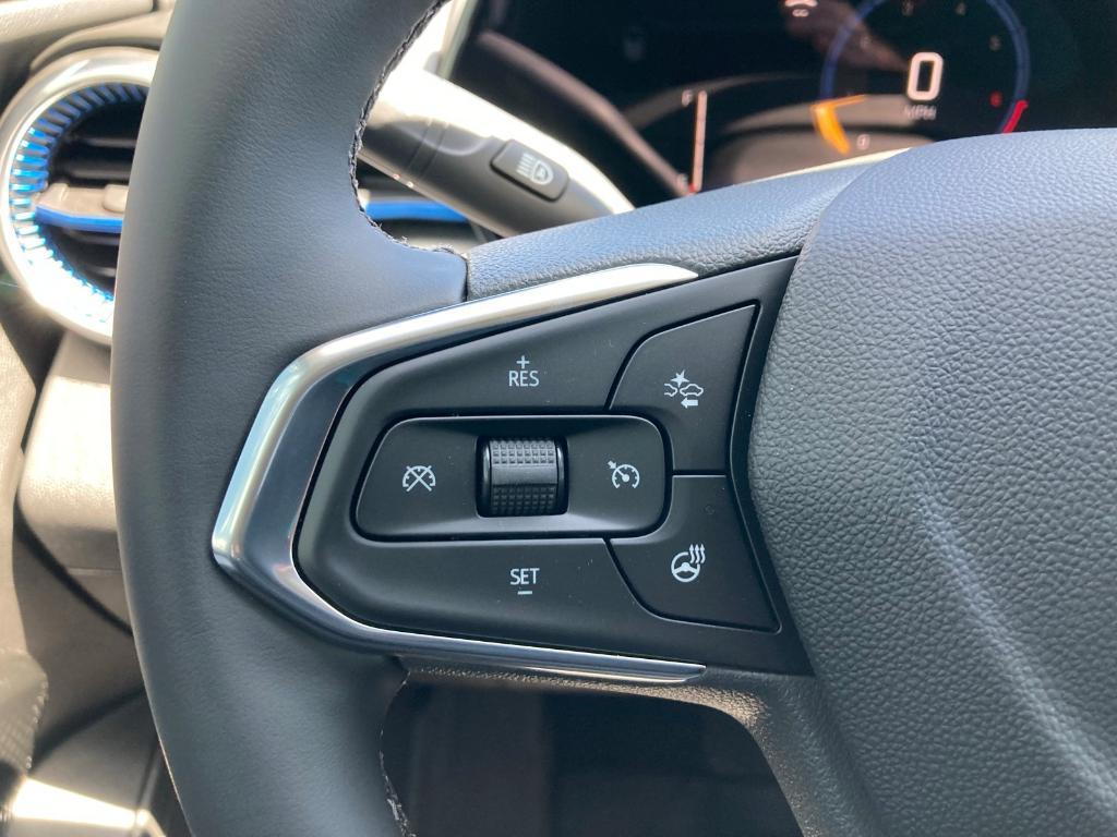 new 2025 Chevrolet Trax car, priced at $26,604