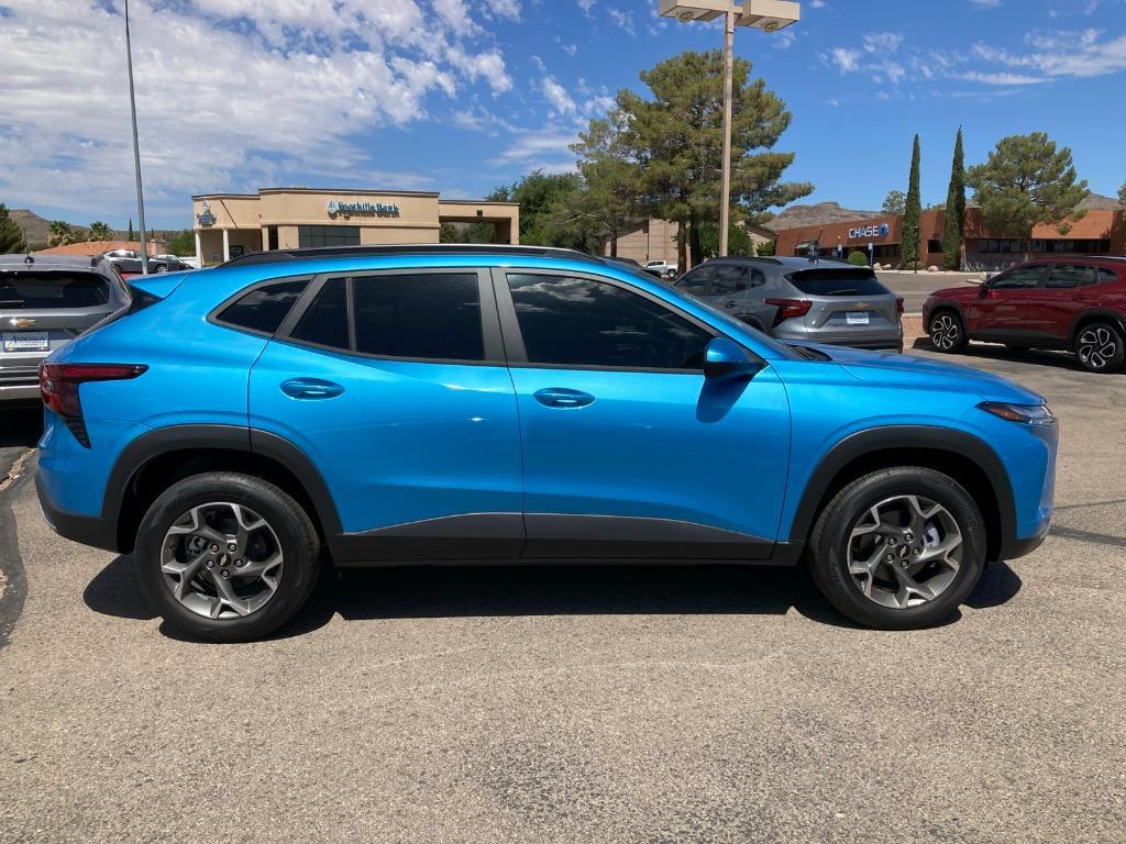 new 2025 Chevrolet Trax car, priced at $26,604