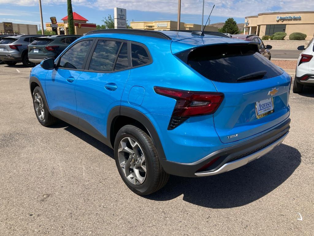 new 2025 Chevrolet Trax car, priced at $26,604