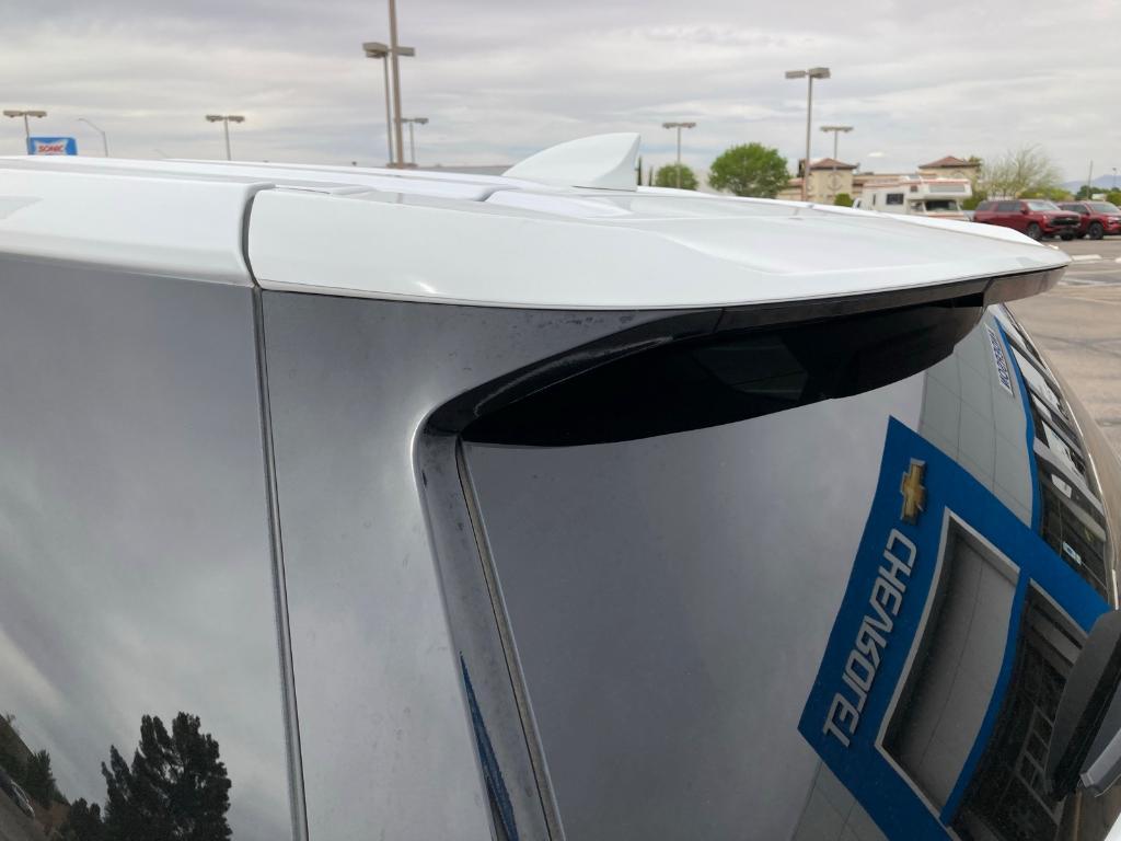 used 2021 Chevrolet Traverse car, priced at $13,524