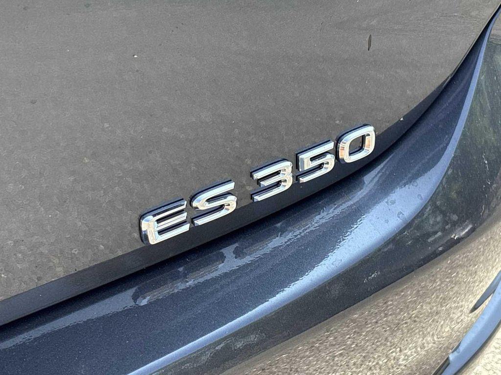 new 2025 Lexus ES 350 car, priced at $49,004