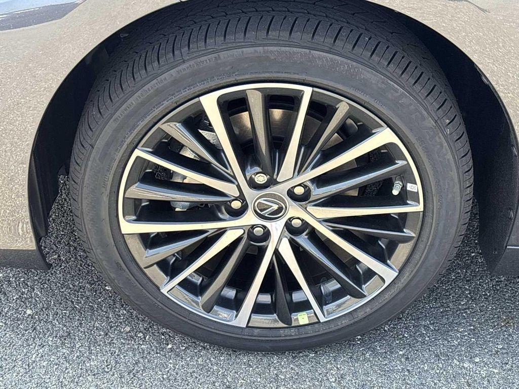 new 2025 Lexus ES 350 car, priced at $49,004