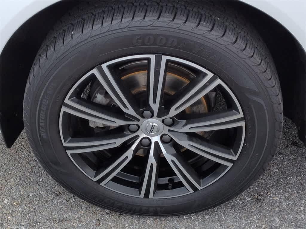 used 2021 Volvo XC60 car, priced at $21,998