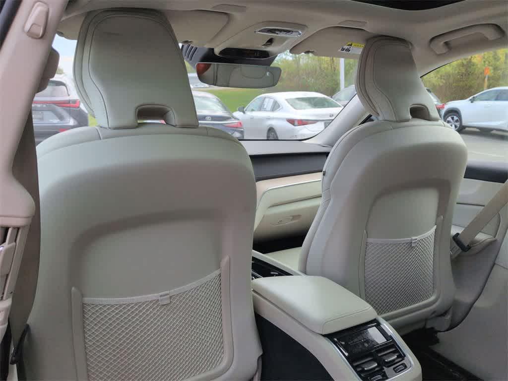 used 2021 Volvo XC60 car, priced at $21,998