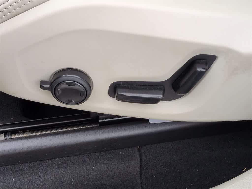 used 2021 Volvo XC60 car, priced at $21,998