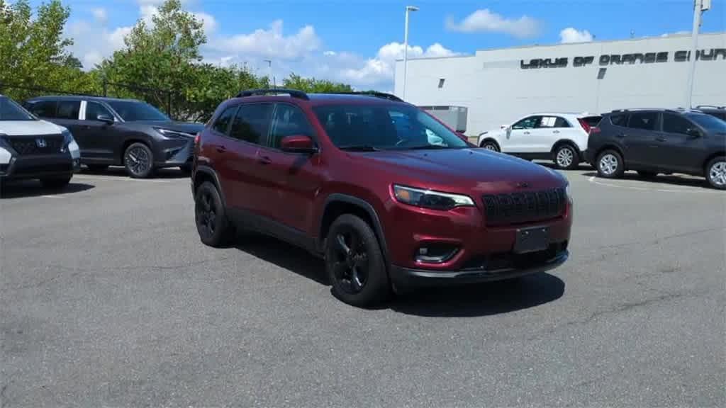 used 2020 Jeep Cherokee car, priced at $19,396
