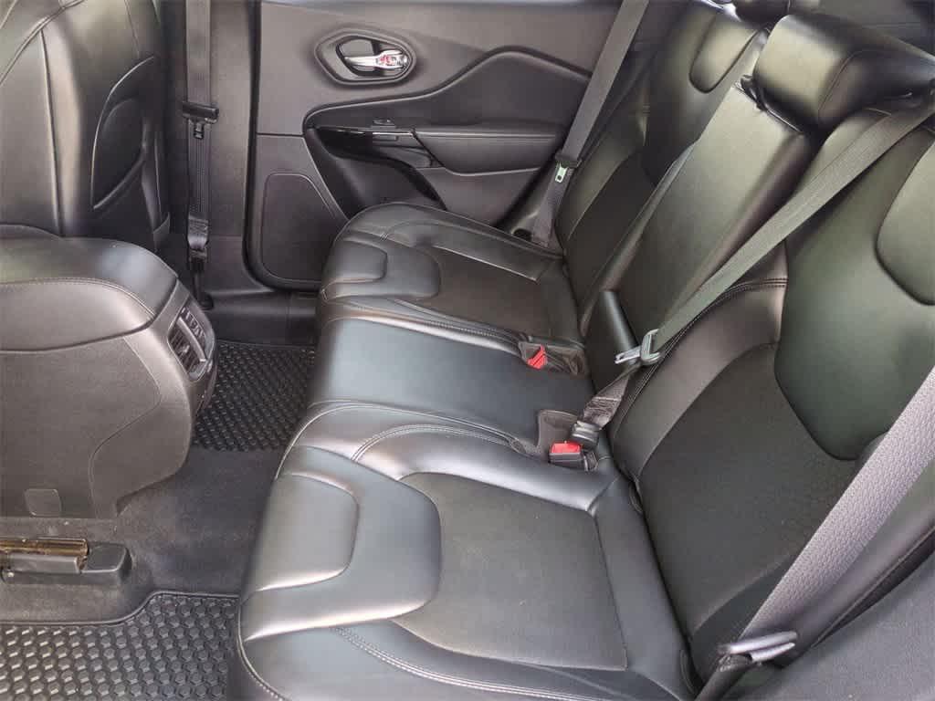 used 2020 Jeep Cherokee car, priced at $19,396